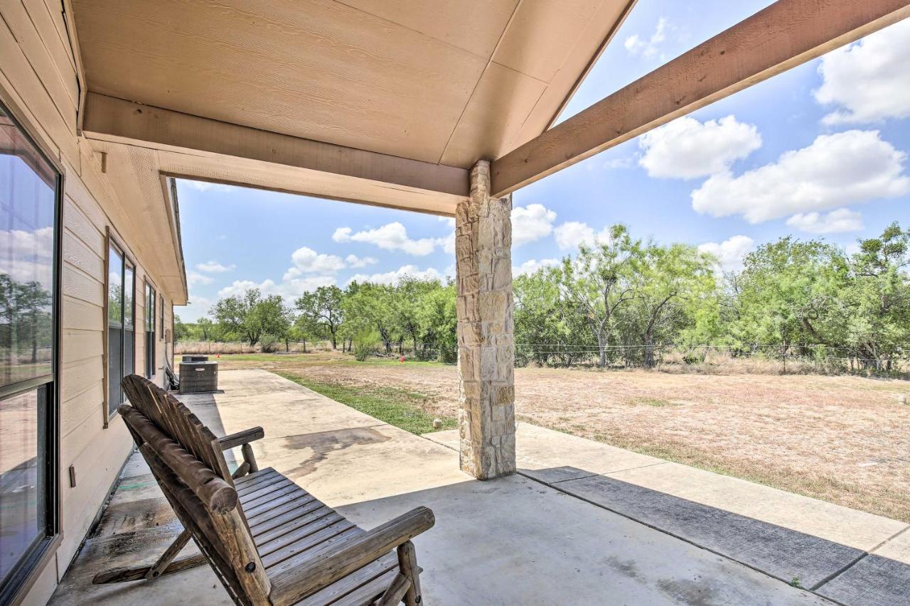 Luxury San Antonio Retreat 110-Acre Private Ranch Villa Exterior photo